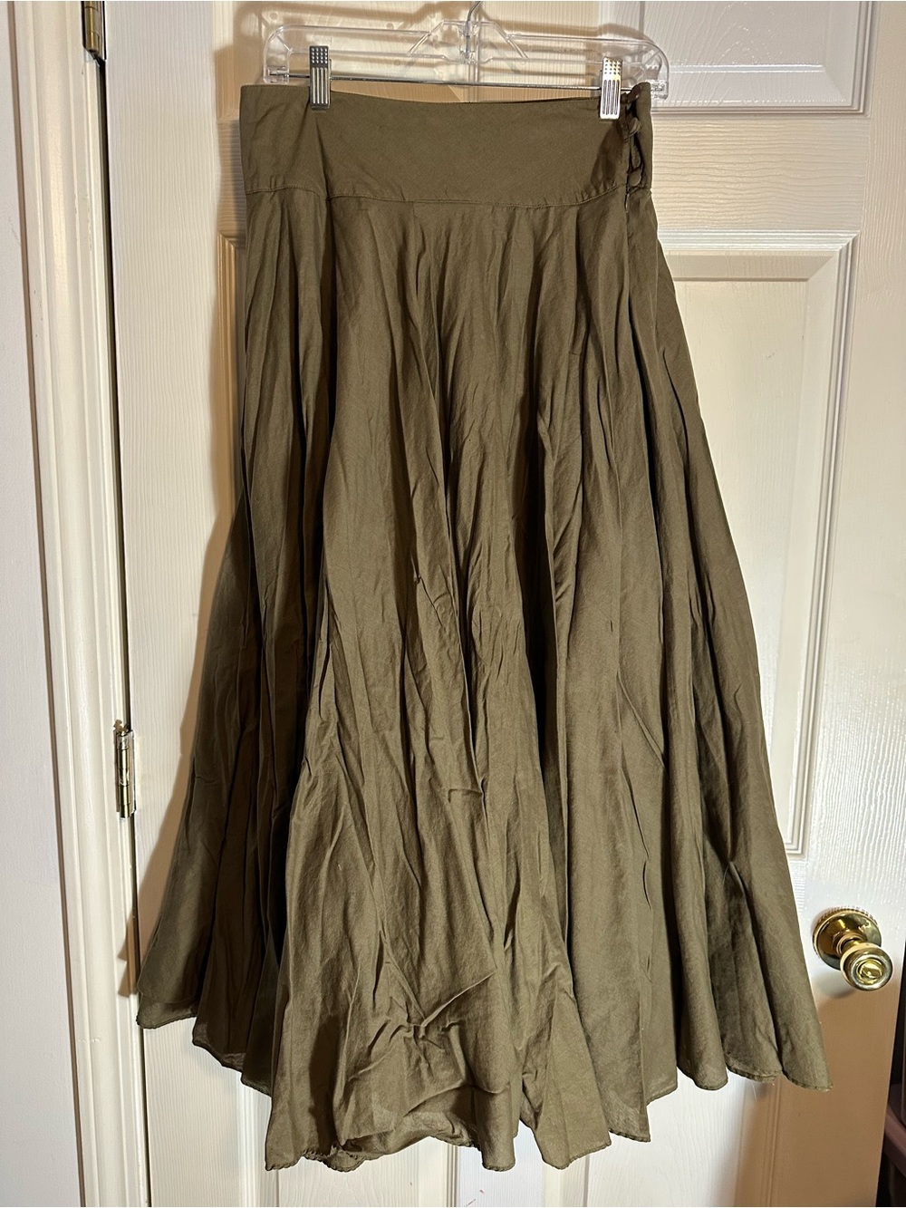 Vintage fei Women's Olive Maxi Skirt with Flared Silhouette